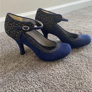 Stylish Blue retro Women's Heels